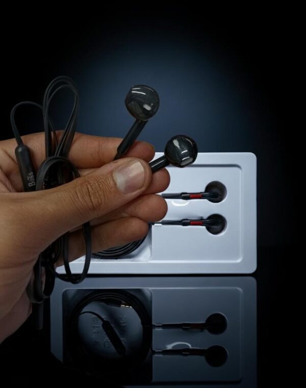 b73b2808 177c 4aa7 8313 9435e683c3c8 | Auriculares